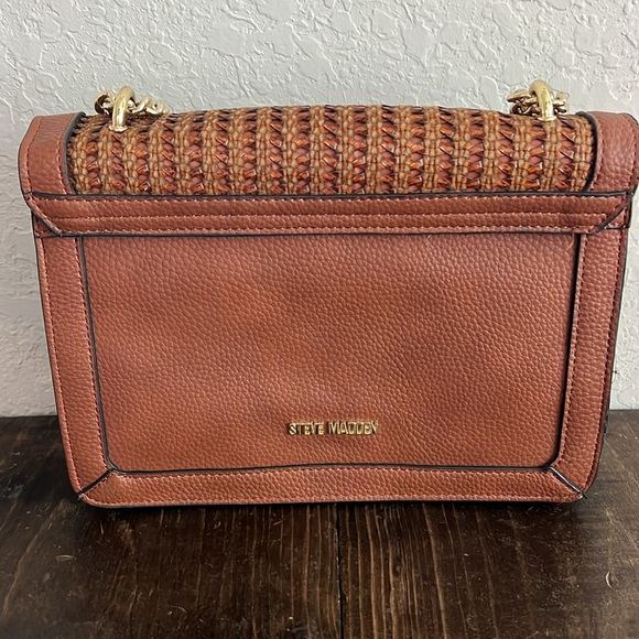 Steve Madden Straw Top Shoulder Bag - Picture 3 of 12